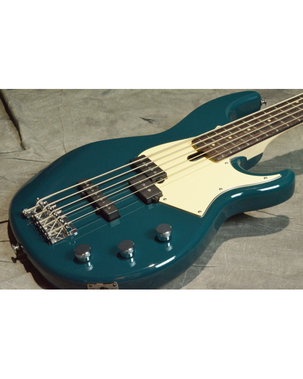 Бас-гітара YAMAHA BB435