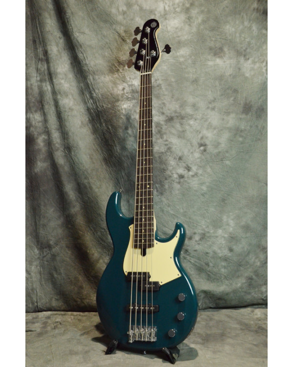 Бас-гітара YAMAHA BB435