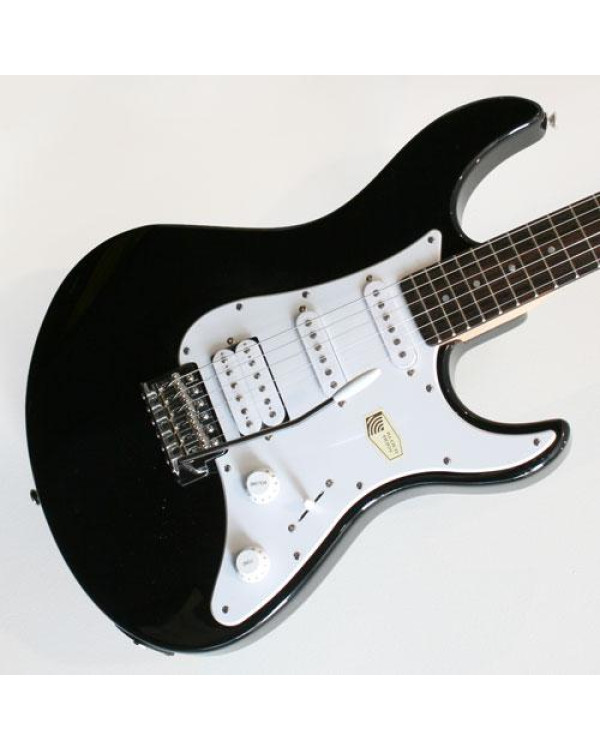 Електрогітара YAMAHA PACIFICA 112J (Black)