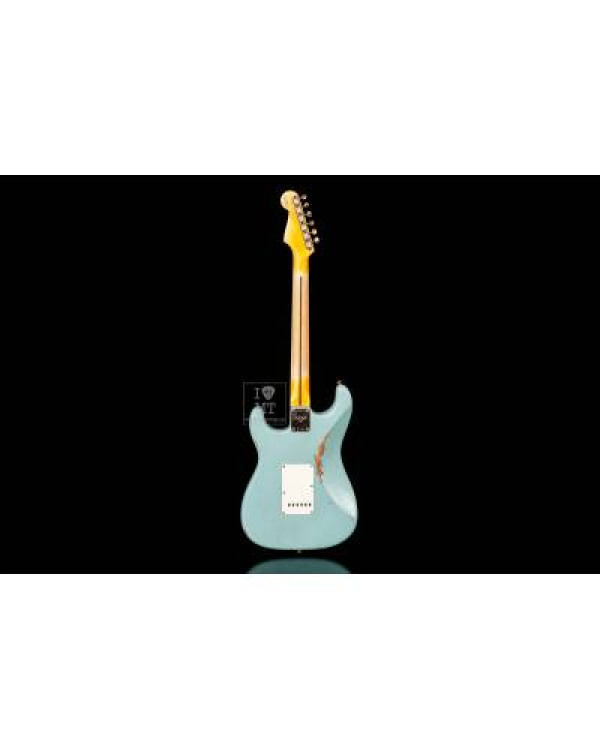 FENDER CUSTOM SHOP 1957 STRATOCASTER RELIC FADED AGED DAPHNE BLUE Електрогітара FENDER CUSTOM SHOP 1957 STRATOCASTER RELIC FADED AGED DAPHNE BLUE Електрогітара
