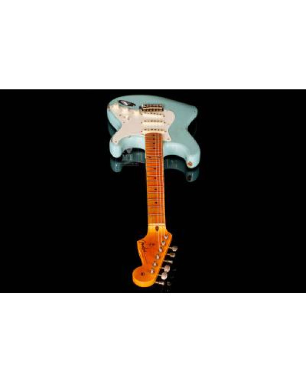 FENDER CUSTOM SHOP 1957 STRATOCASTER RELIC FADED AGED DAPHNE BLUE Електрогітара FENDER CUSTOM SHOP 1957 STRATOCASTER RELIC FADED AGED DAPHNE BLUE Електрогітара
