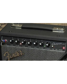 FENDER CHAMPION 20 Комбопідсилювач-foto3