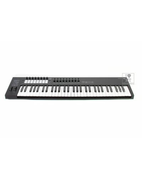 NOVATION Launchkey 61 MK3 MIDI клавіатура