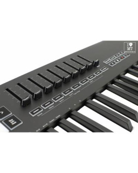 NOVATION Launchkey 61 MK3 MIDI клавіатура-foto11