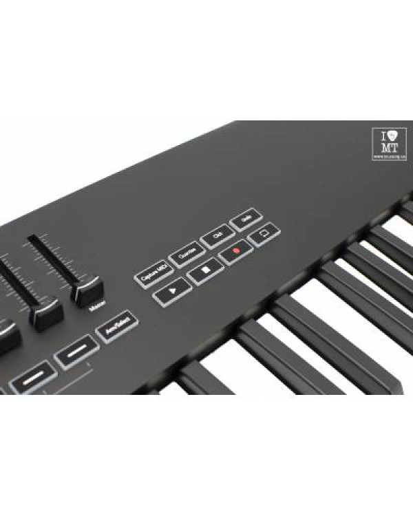 NOVATION Launchkey 61 MK3 MIDI клавіатура