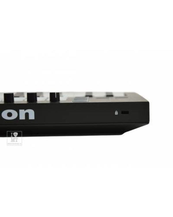 NOVATION LaunchKey Mini MK3 MIDI клавіатура