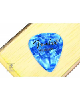 FENDER 351 SHAPE PREMIUM PICKS OCEAN TURQUOISE MEDIUM Медіатор-foto2