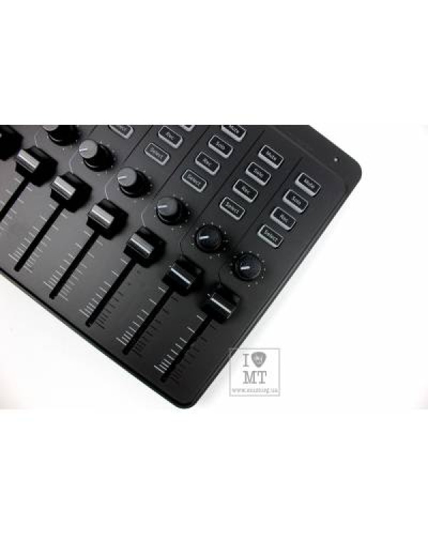 KORG nanoKONTROL Studio MIDI контролер