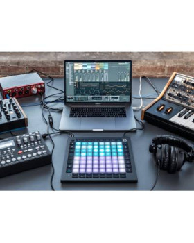 NOVATION Launchpad Pro MK3 MIDI контролер-foto5