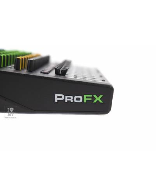 MACKIE PROFX16V3 Мікшерний пульт