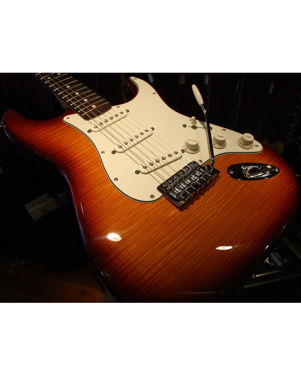 FENDER STANDARD STRATOCASTER PLUS TOP RW TBS Електрогітара