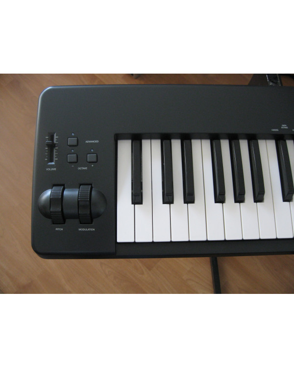 ALESIS Q88 USB/MIDI контролер