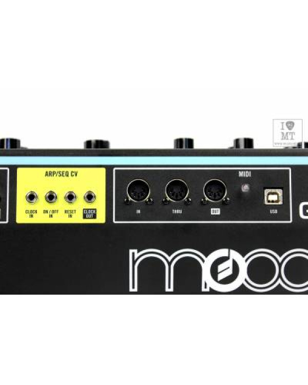 MOOG GRANDMOTHER Синтезатор аналоговий