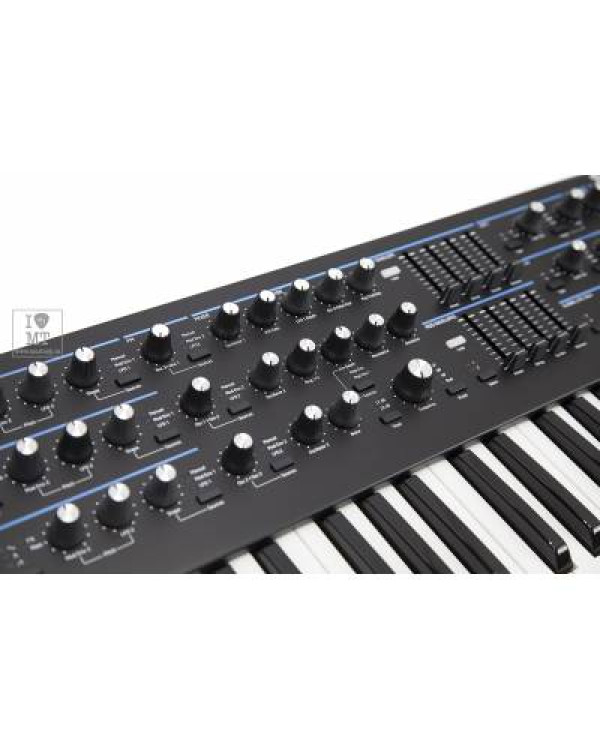 NOVATION Summit Синтезатор аналоговий