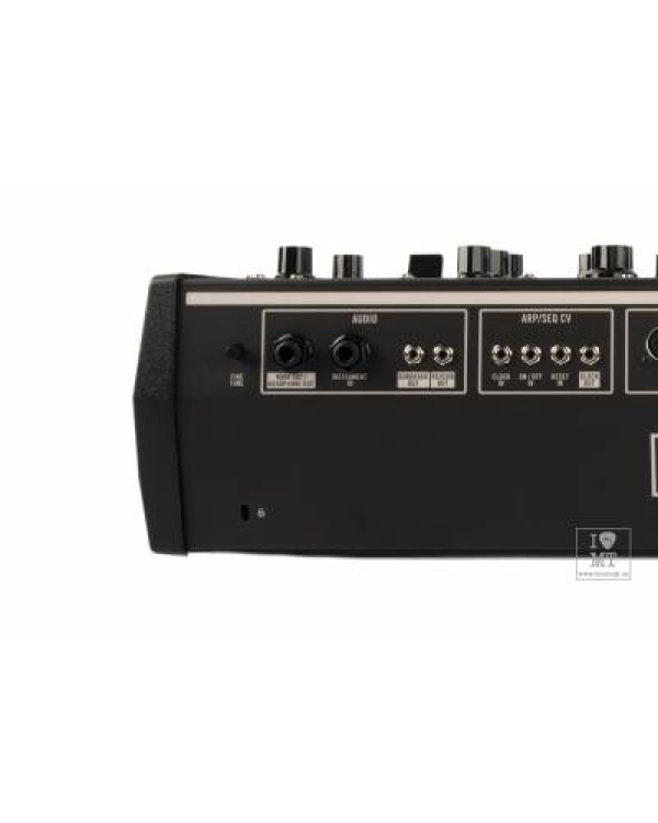 MOOG GRANDMOTHER DARK Синтезатор аналоговий