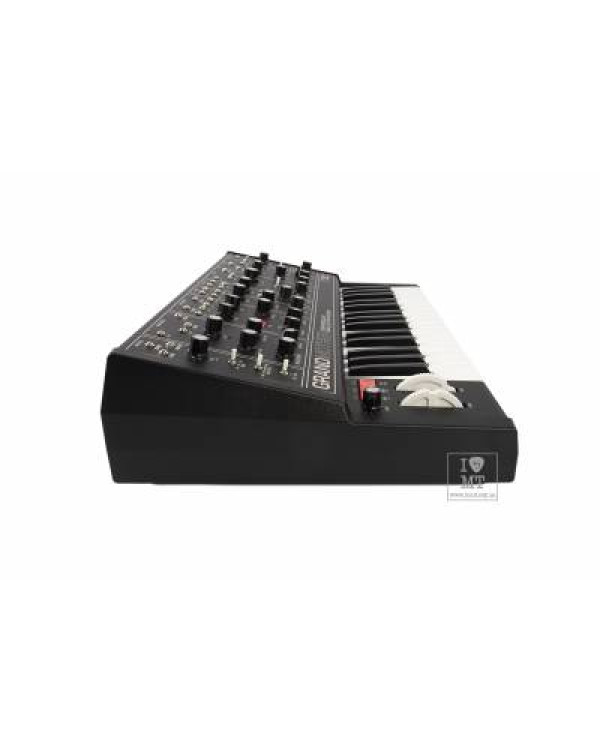 MOOG GRANDMOTHER DARK Синтезатор аналоговий