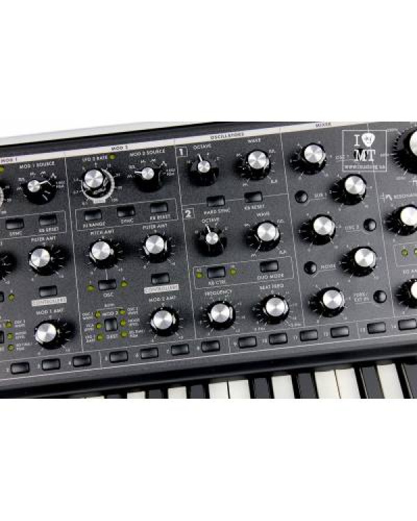 MOOG SUBSEQUENT 37 Синтезатор аналоговий